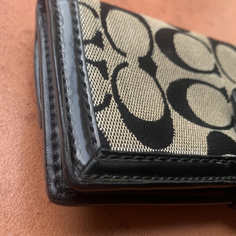 Coach Wallet - Picture 8 of 10